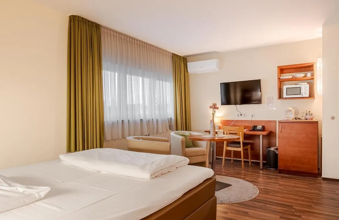 Hotel Victoria-1